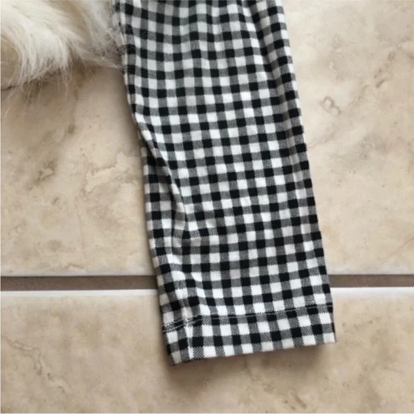 Old Navy Plaid Leggings - Picture 3 of 4